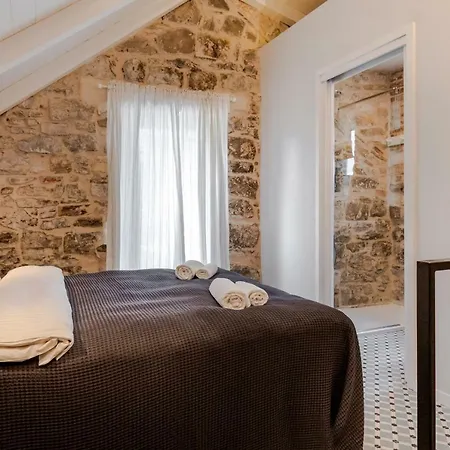 No.5 Luxury Apartment *