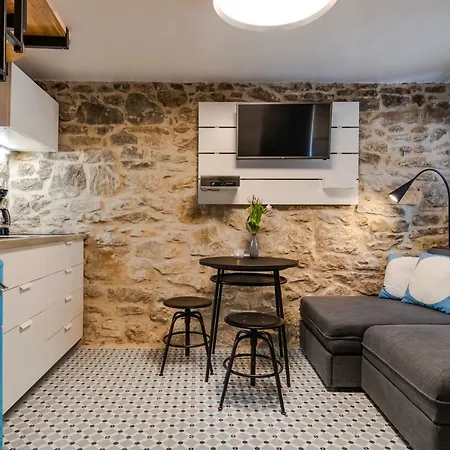 No.5 Luxury * ספליט